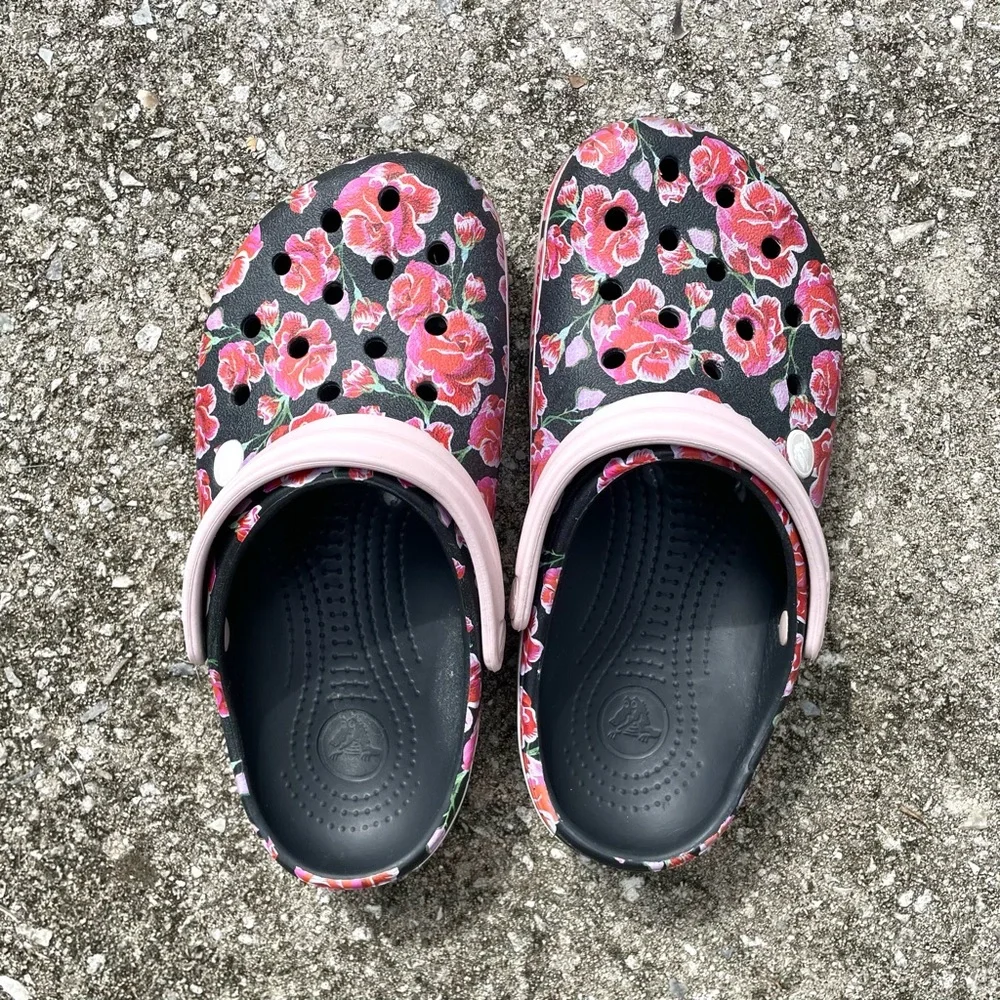 *EUC* CROCBAND Floral Graphic III Clog - Floral On Black - 205330-97J - W 7/M 5 - Picture 7 of 11